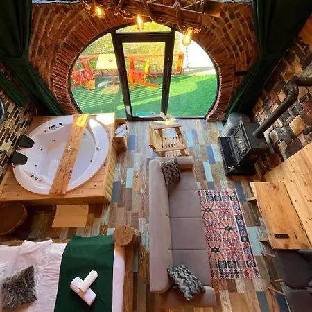 Moon River Bed & Breakfast *